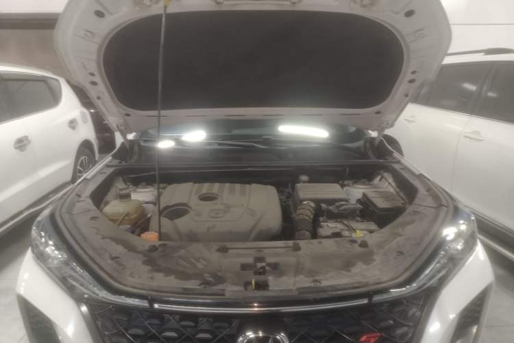 Used CHANGAN CS75 PLUS 2020 1.5T Automatic Luxury Version Engine Bay