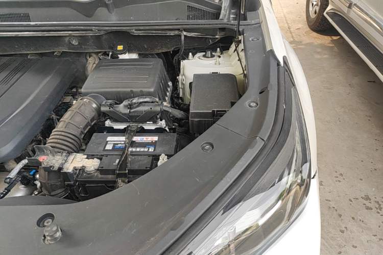 Used CHANGAN CS75 PLUS 2020 1.5T Automatic Prestige Edition Engine Bay Left