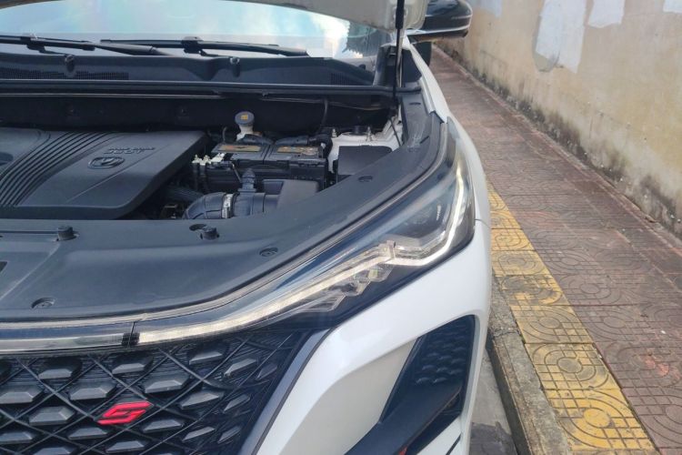 Used CHANGAN CS75 PLUS 2020 2.0T Automatic Flagship Edition Engine Bay Left