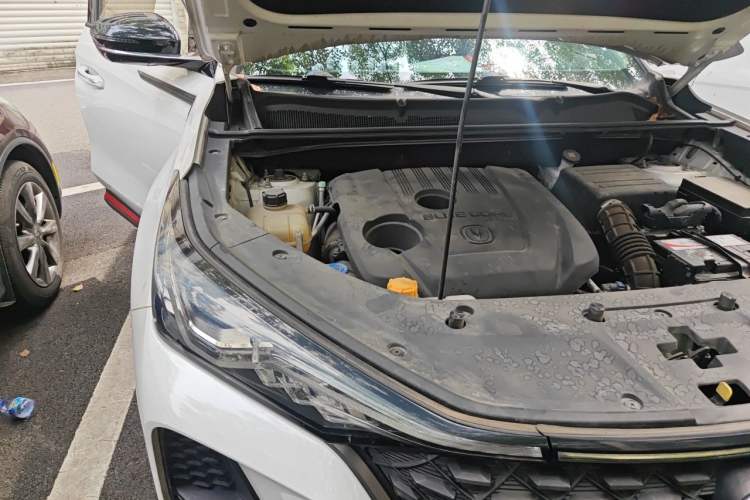 Used CHANGAN CS75 PLUS 2020 1.5T Automatic Luxury Version Engine Bay Right