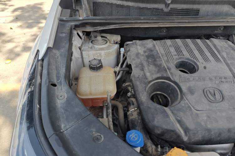 Used CHANGAN CS75 PLUS 2020 1.5T Automatic Luxury Version Engine Bay Right