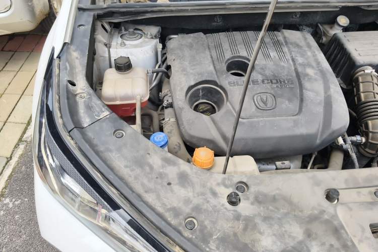 Used CHANGAN CS75 PLUS 2020 1.5T Automatic Luxury Version Engine Bay Right