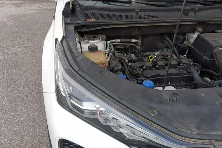 Used CHANGAN CS75 PLUS 2020 1.5T Automatic Luxury Version Engine Bay Right