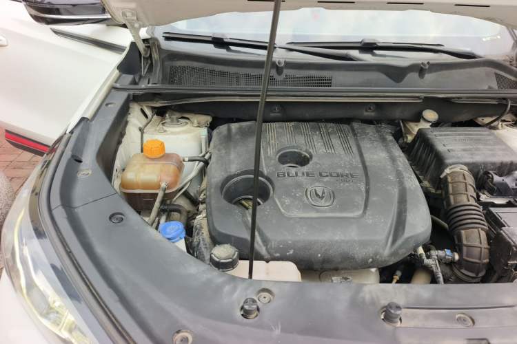 Used CHANGAN CS75 PLUS 2020 1.5T Automatic Luxury Version Engine Bay Right