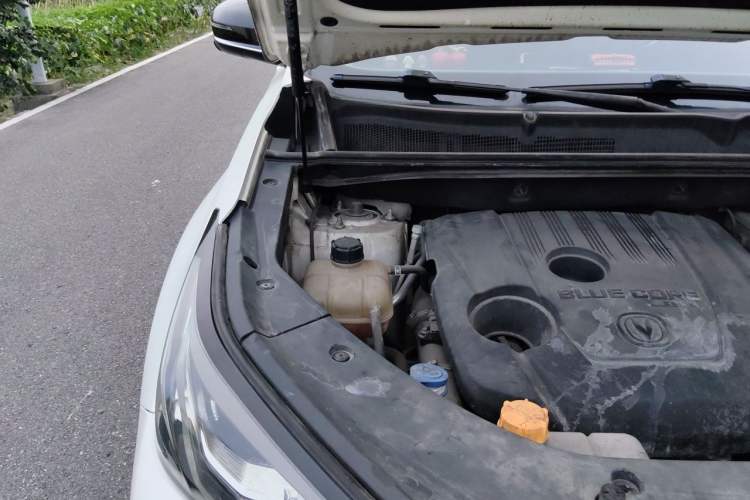 Used CHANGAN CS75 PLUS 2020 1.5T Automatic Prestige Edition Engine Bay Right