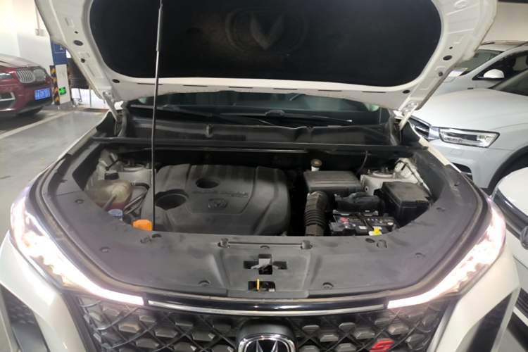 Used CHANGAN CS75 PLUS 2020 1.5T Automatic Luxury Version Engine Bay