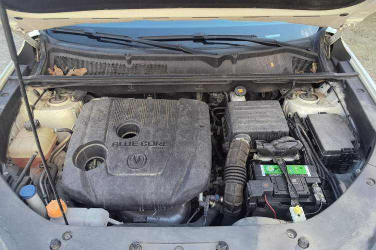 Used CHANGAN CS75 PLUS 2020 1.5T Automatic Luxury Version Engine Bay