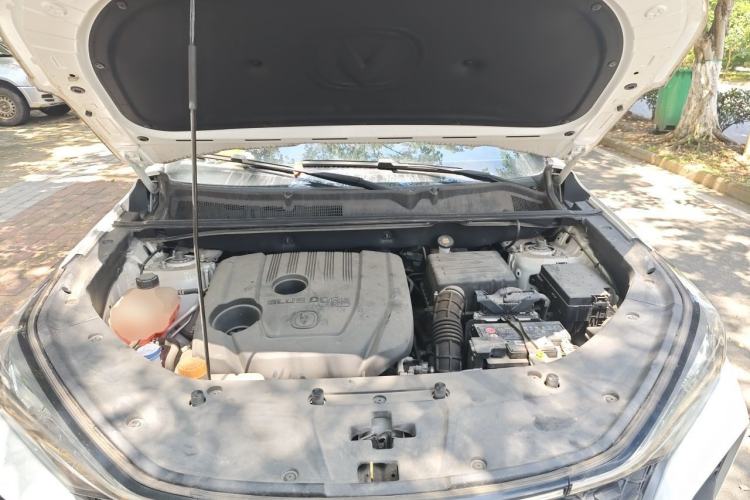 Used CHANGAN CS75 PLUS 2020 1.5T Automatic Luxury Version Engine Bay