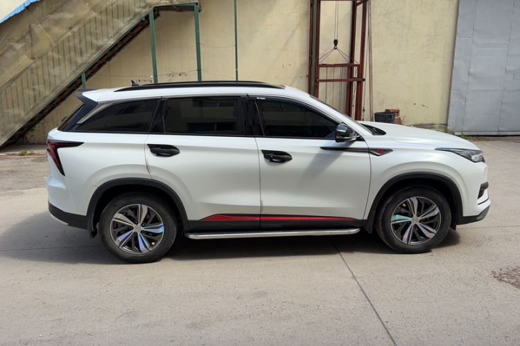 Used CHANGAN CS75 PLUS 2020 1.5T Automatic Luxury Version Exterior 2