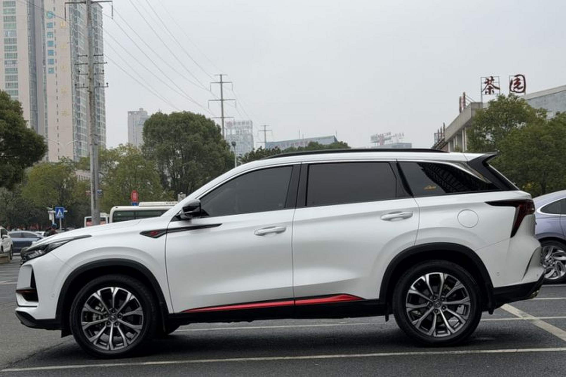 Used CHANGAN CS75 PLUS 2020 2.0T Automatic Flagship Edition Exterior 2