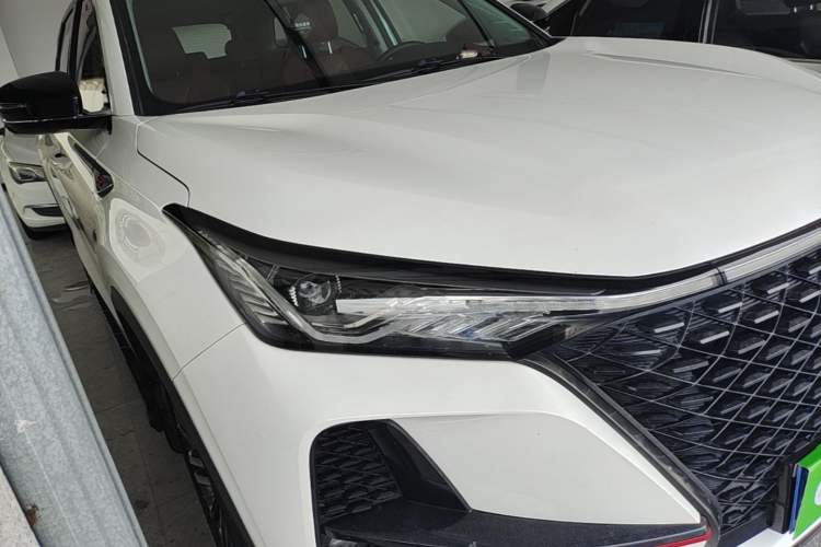 Used CHANGAN CS75 PLUS 2020 1.5T Automatic Luxury Version Front Right 45 Deg