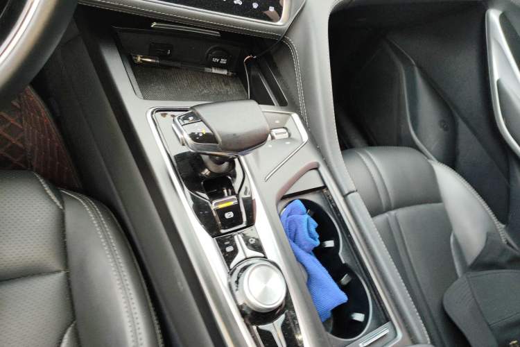 Used CHANGAN CS75 PLUS 2020 2.0T Automatic Pilot Version Gear Lever