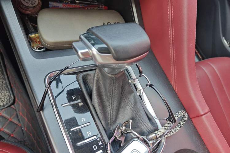 Used CHANGAN CS75 PLUS 2020 1.5T Automatic Luxury Version Gear Lever