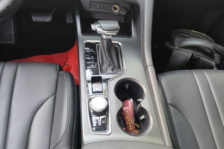 Used CHANGAN CS75 PLUS 2020 1.5T Automatic Luxury Version Gear Lever