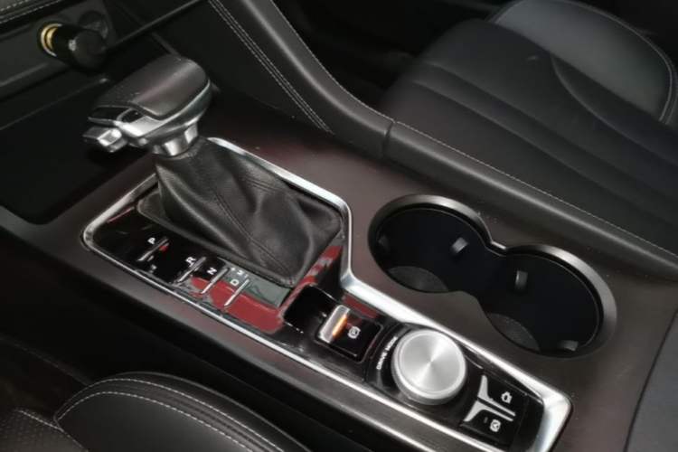 Used CHANGAN CS75 PLUS 2020 1.5T Automatic Prestige Edition Gear Lever