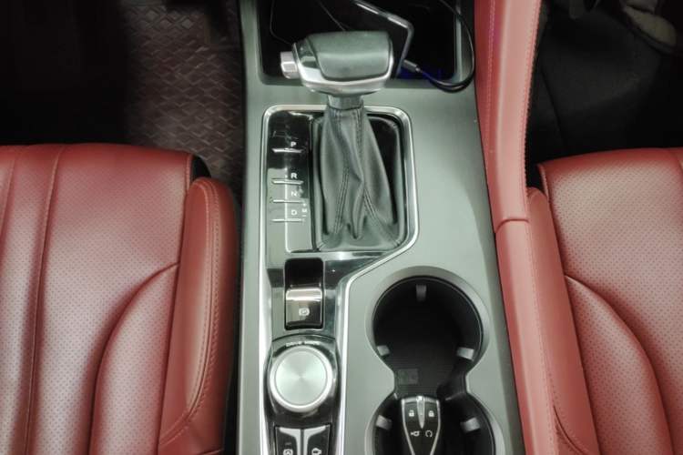 Used CHANGAN CS75 PLUS 2020 1.5T Automatic Luxury Version Gear Lever