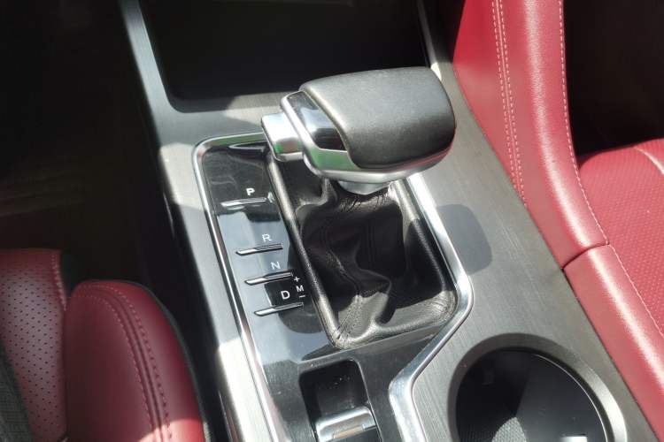 Used CHANGAN CS75 PLUS 2020 1.5T Automatic Luxury Version Gear Lever