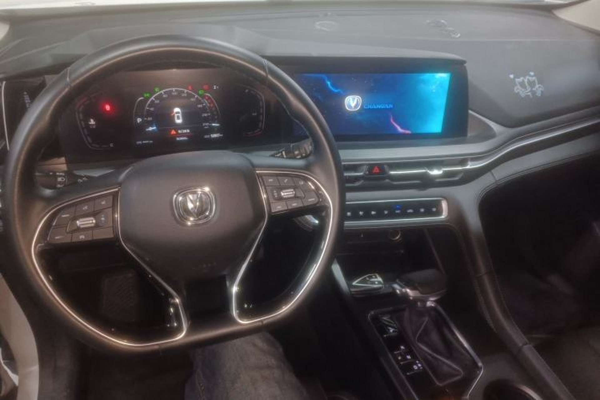 Used CHANGAN CS75 PLUS 2020 1.5T Automatic Luxury Version Interior 2