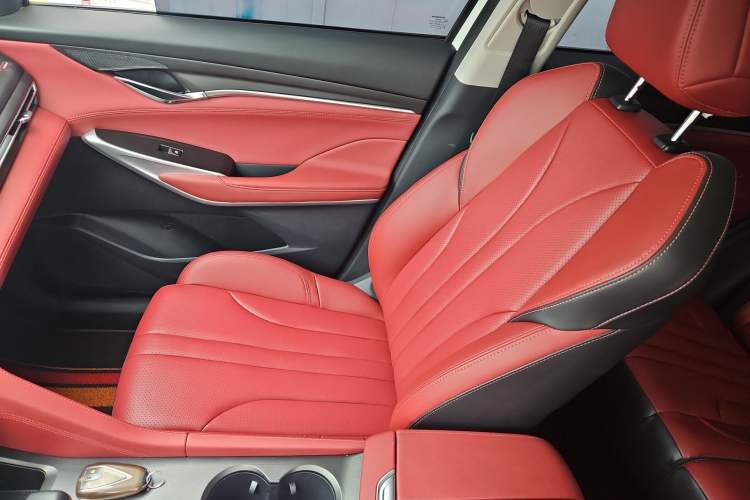 Used CHANGAN CS75 PLUS 2020 1.5T Automatic Luxury Version Interior 2
