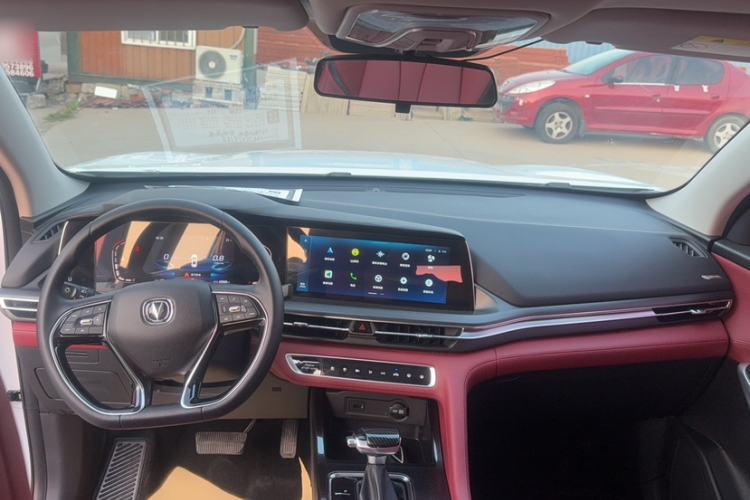 Used CHANGAN CS75 PLUS 2020 1.5T Automatic Luxury Version Interior 2