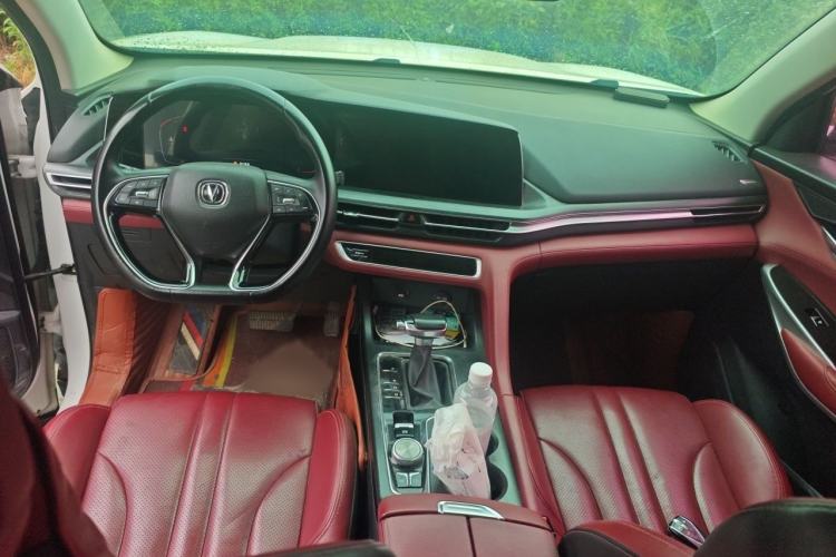 Used CHANGAN CS75 PLUS 2020 1.5T Automatic Luxury Version Interior 2