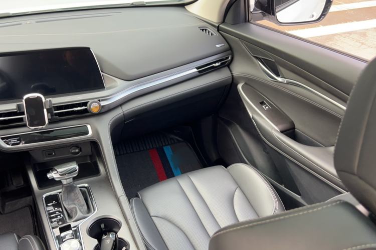 Used CHANGAN CS75 PLUS 2020 1.5T Automatic Luxury Version Interior 3