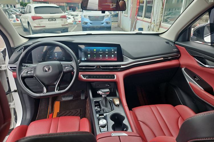 Used CHANGAN CS75 PLUS 2020 1.5T Automatic Luxury Version Interior 3