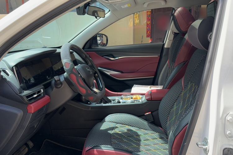 Used CHANGAN CS75 PLUS 2020 1.5T Automatic Luxury Version Interior 3