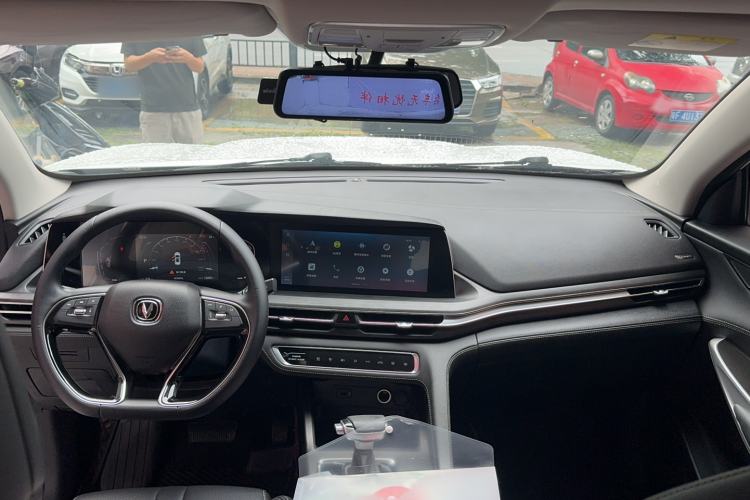 Used CHANGAN CS75 PLUS 2020 1.5T Automatic Elite Edition Interior 3