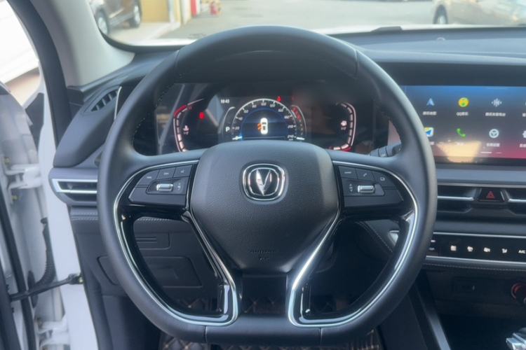 Used CHANGAN CS75 PLUS 2020 1.5T Automatic Elite Edition Interior 6