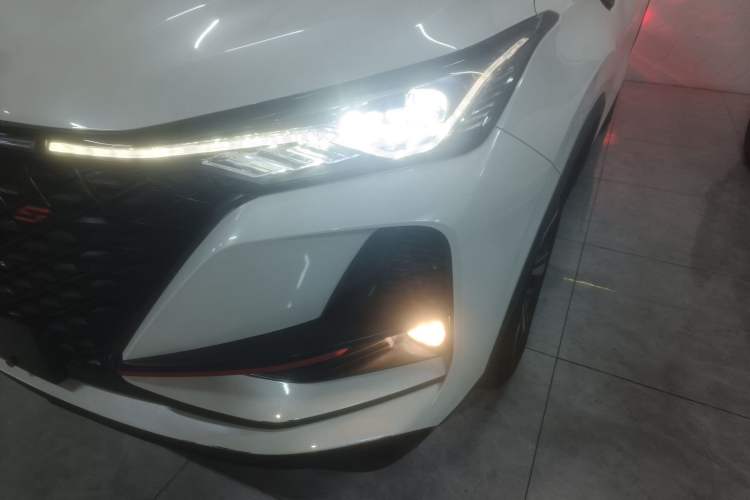 Used CHANGAN CS75 PLUS 2020 1.5T Automatic Luxury Version Left Front Headlight