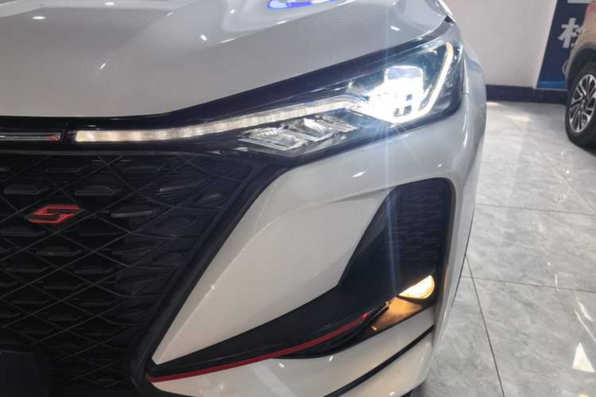 Used CHANGAN CS75 PLUS 2020 1.5T Automatic Luxury Version Left Front Headlight