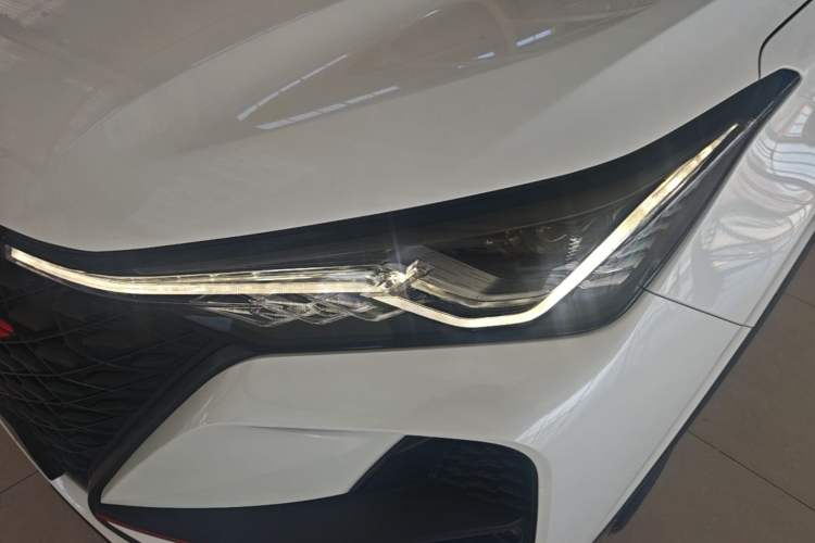 Used CHANGAN CS75 PLUS 2020 2.0T Automatic Pilot Version Left Front Headlight