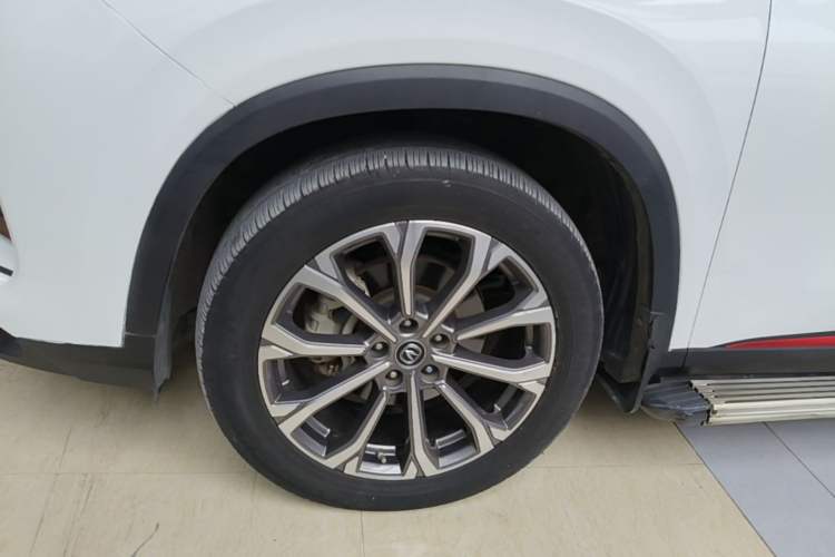Used CHANGAN CS75 PLUS 2020 2.0T Automatic Pilot Version Left Front Wheel Hub