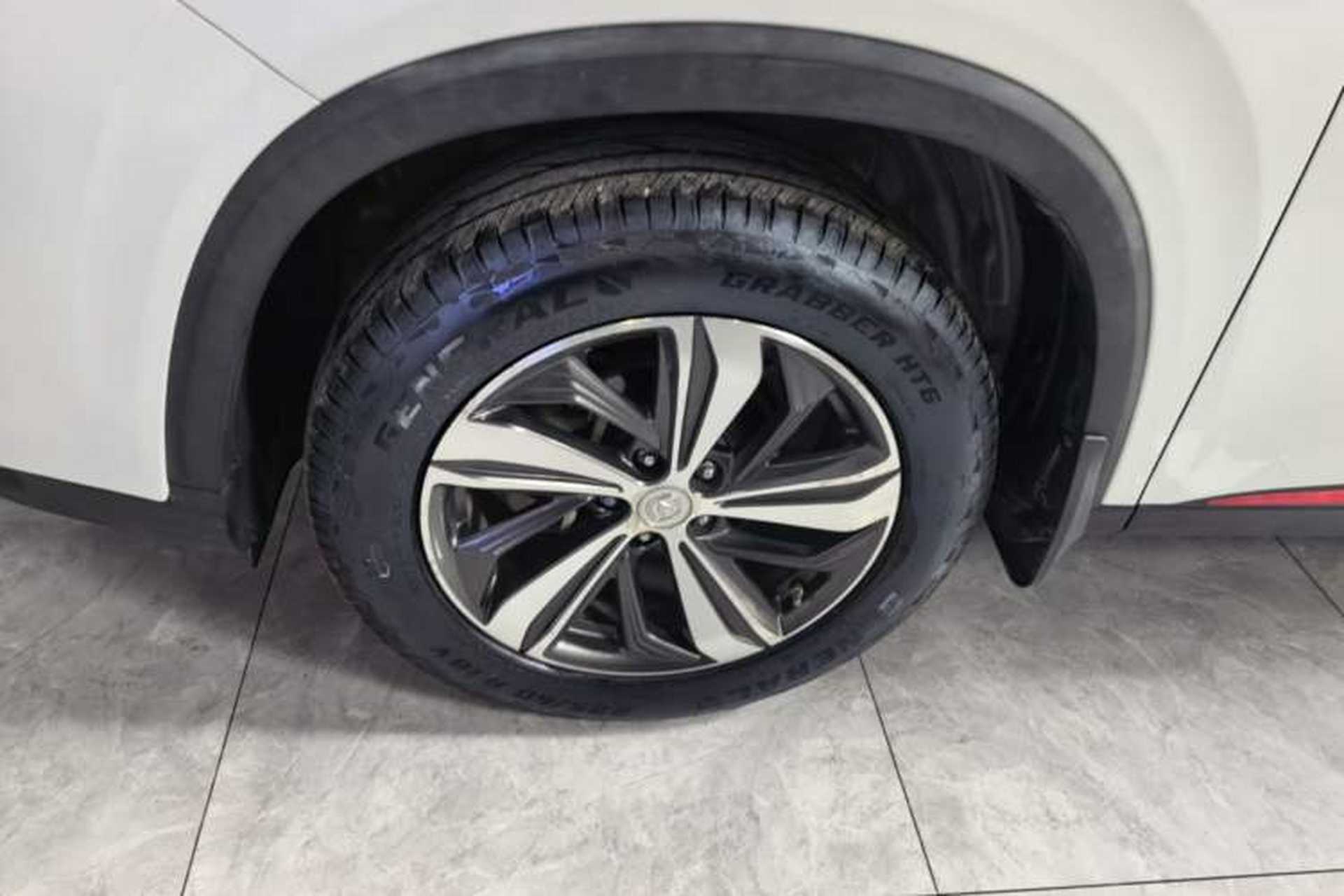 Used CHANGAN CS75 PLUS 2020 1.5T Automatic Luxury Version Left Front Wheel Hub