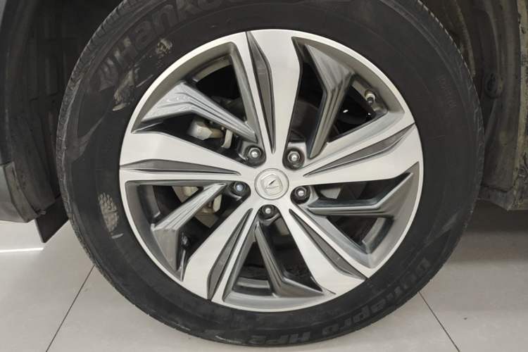 Used CHANGAN CS75 PLUS 2020 1.5T Automatic Luxury Version Left Front Wheel Hub