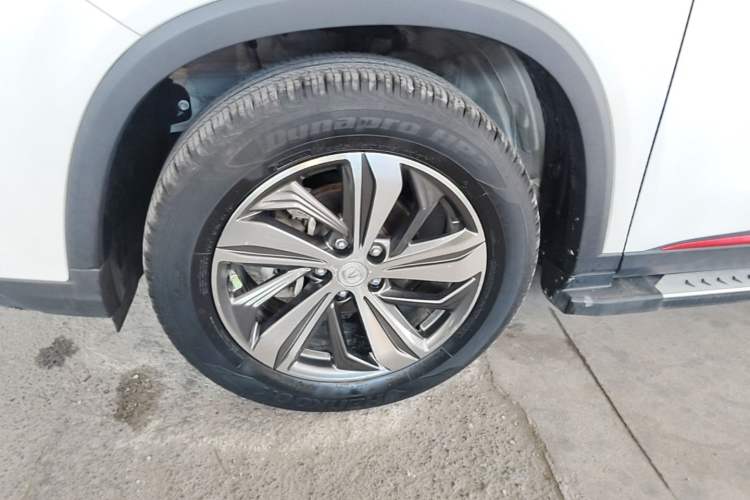 Used CHANGAN CS75 PLUS 2020 1.5T Automatic Luxury Version Left Front Wheel Hub