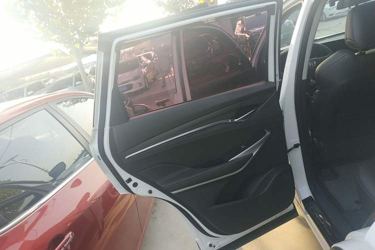 Used CHANGAN CS75 PLUS 2020 1.5T Manual Luxury Version Left Rear Door Interior