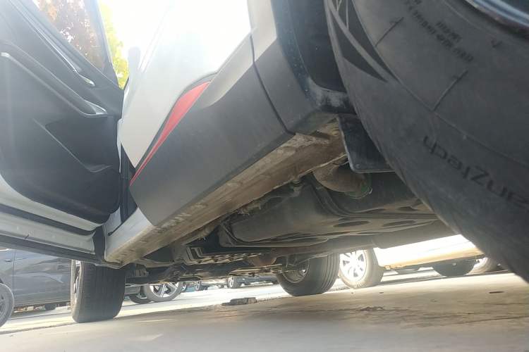 Used CHANGAN CS75 PLUS 2020 1.5T Manual Luxury Version Left Side Sill