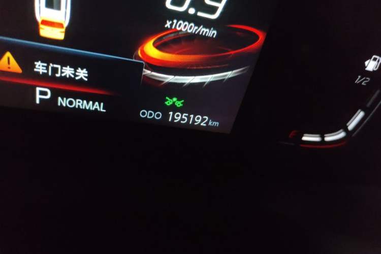 Used CHANGAN CS75 PLUS 2020 2.0T Automatic Pilot Version Odometer Close Up