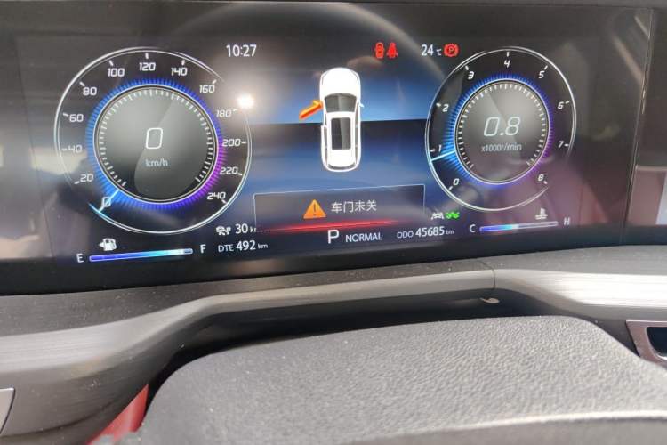 Used CHANGAN CS75 PLUS 2020 2.0T Automatic Flagship Edition Odometer Close Up