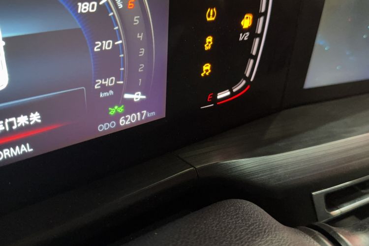 Used CHANGAN CS75 PLUS 2020 1.5T Automatic Prestige Edition Odometer Close Up