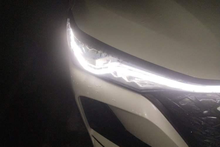 Used CHANGAN CS75 PLUS 2020 2.0T Automatic Pilot Version Right Front Headlight