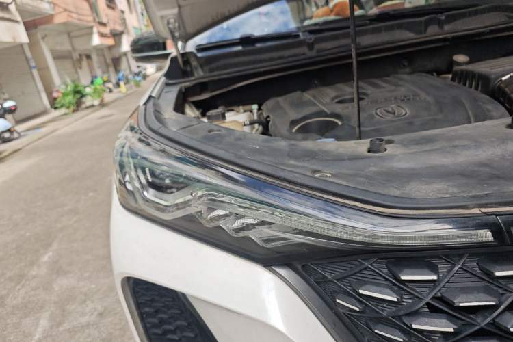 Used CHANGAN CS75 PLUS 2020 1.5T Automatic Luxury Version Right Front Headlight