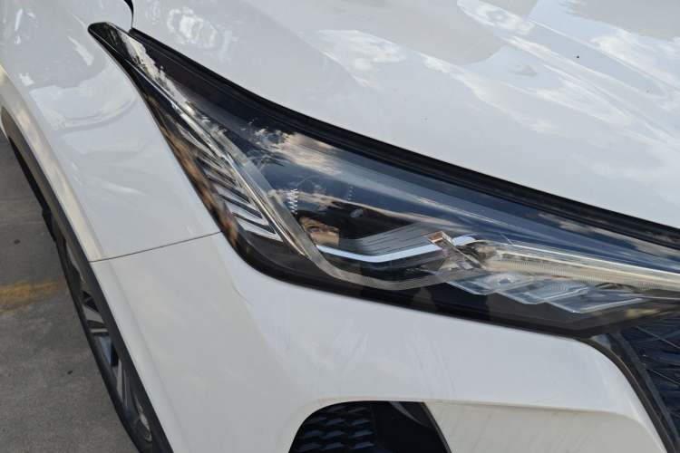 Used CHANGAN CS75 PLUS 2020 1.5T Automatic Luxury Version Right Front Headlight