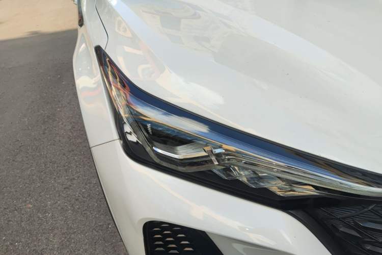 Used CHANGAN CS75 PLUS 2020 1.5T Automatic Prestige Edition Right Front Headlight
