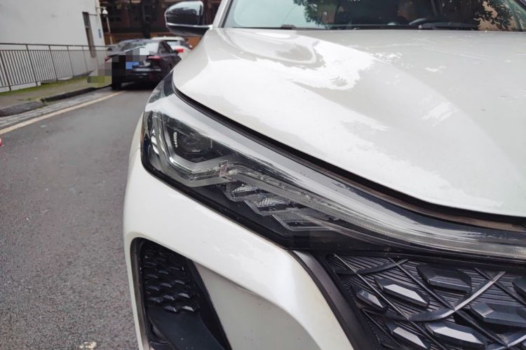 Used CHANGAN CS75 PLUS 2020 1.5T Automatic Luxury Version Right Front Headlight