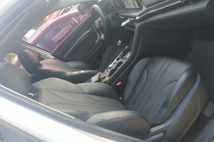 Used CHANGAN CS75 PLUS 2020 1.5T Manual Luxury Version Right Front Seat