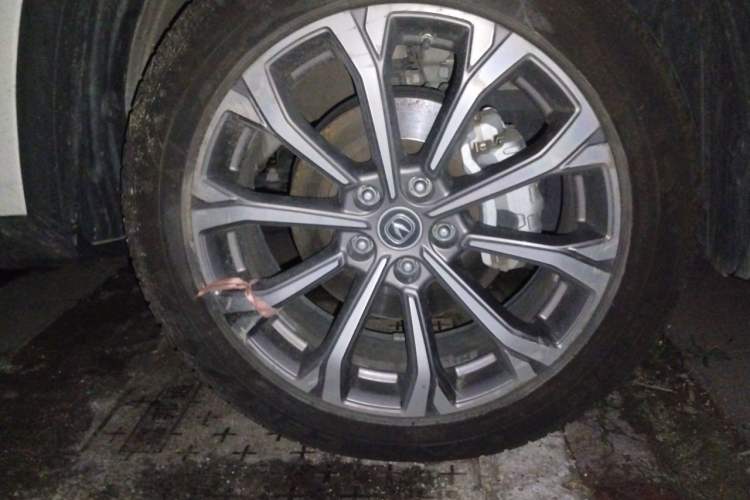 Used CHANGAN CS75 PLUS 2020 2.0T Automatic Pilot Version Right Front Wheel Hub