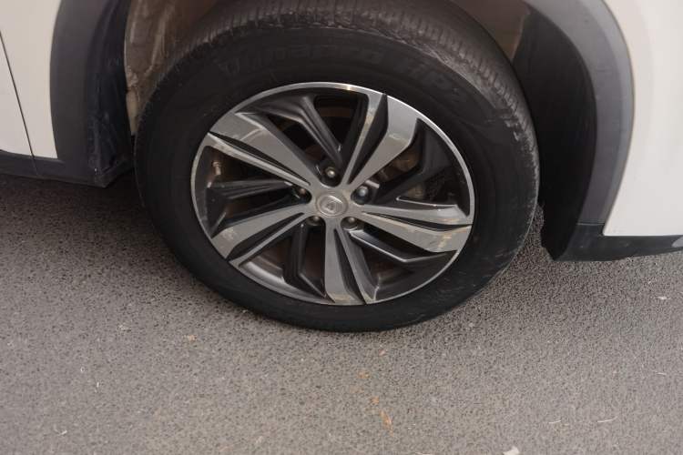 Used CHANGAN CS75 PLUS 2020 1.5T Automatic Luxury Version Right Front Wheel Hub